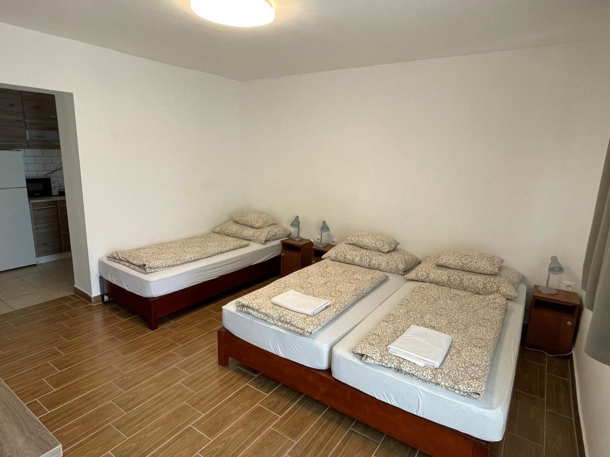Freedom Apartman Apartment Morahalom Ngoại thất bức ảnh